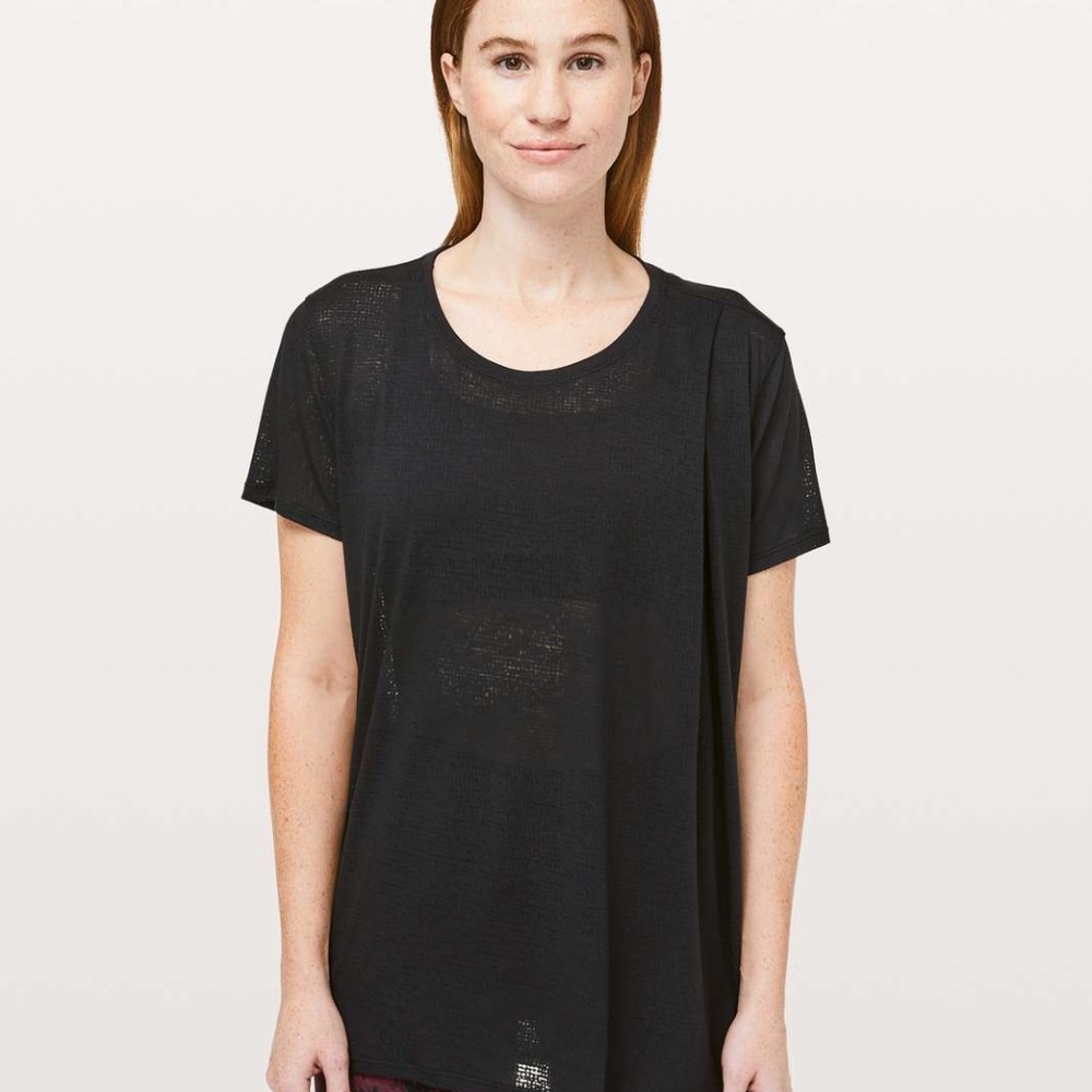 Lululemon Back To Me Tee Black Size 8